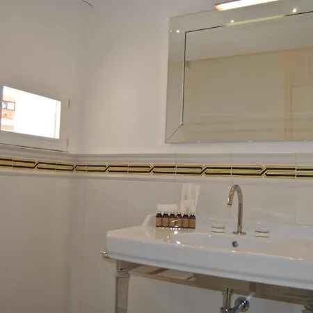 Core Amalfitano Oda ve Kahvaltı 4*