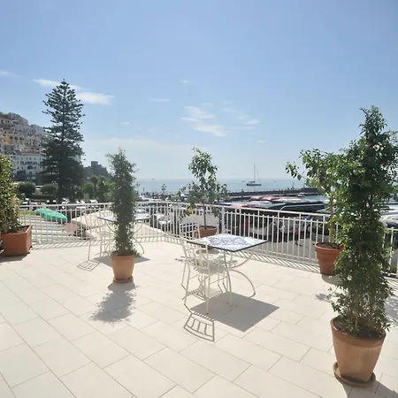 Core Amalfitano Oda ve Kahvaltı Amalfi